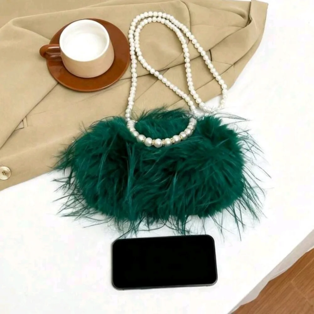 NWT Emerald Green Fluffy Faux Fur Double Pearl Chain Cross Body Clutch Handbag